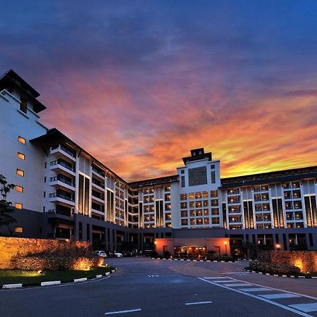Pulai Spring Resort Kampung Kangkar Pulai エクステリア 写真
