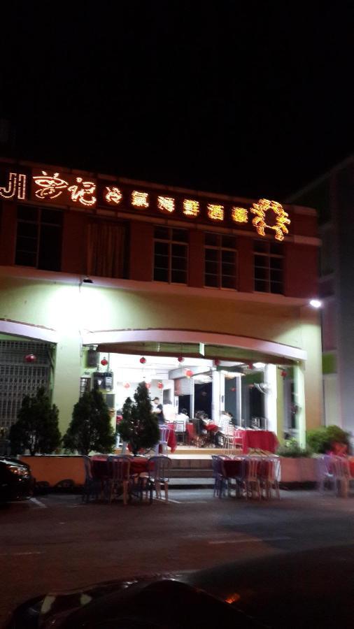 Pulai Spring Resort Kampung Kangkar Pulai エクステリア 写真